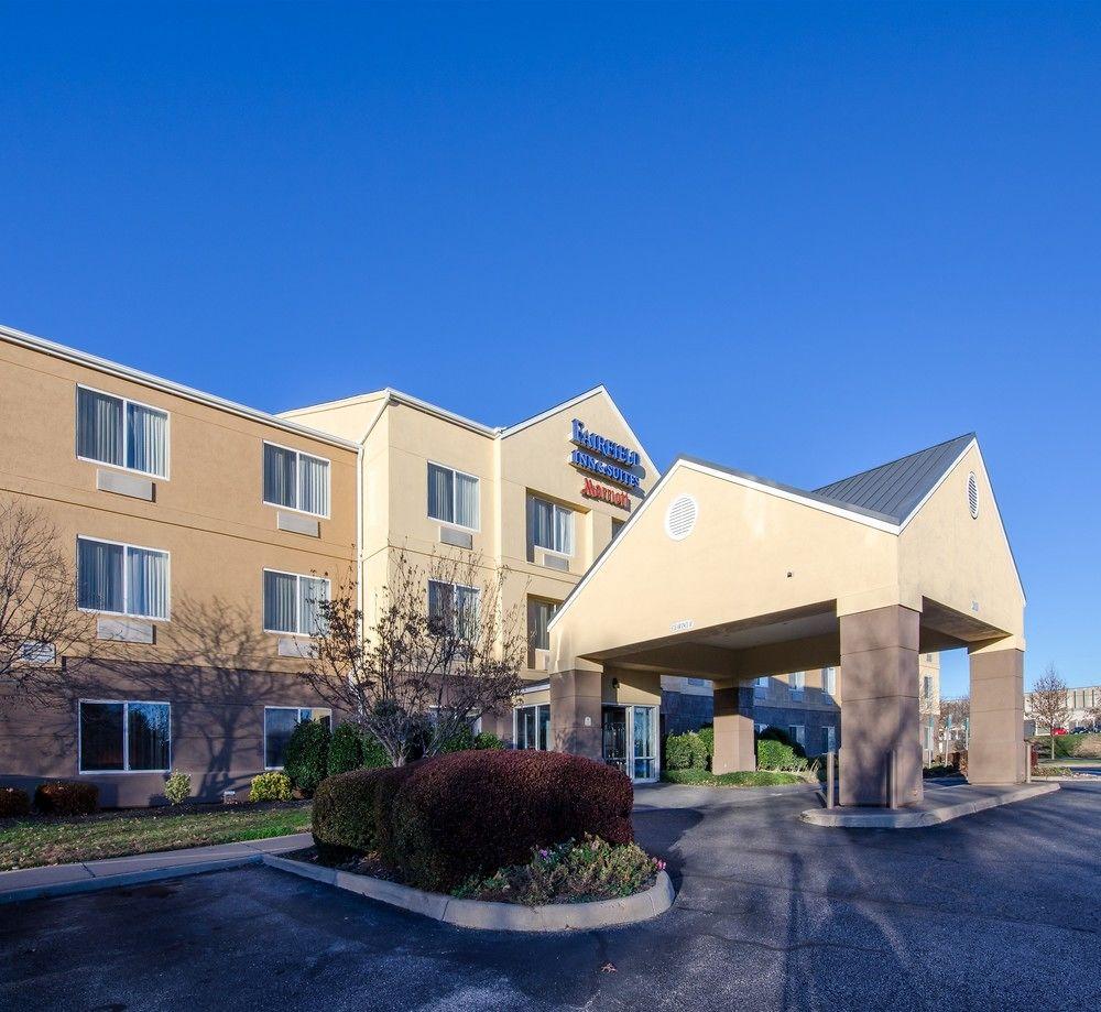 Fairfield Inn And Suites By Marriott Potomac Mills Удбридж Екстериор снимка