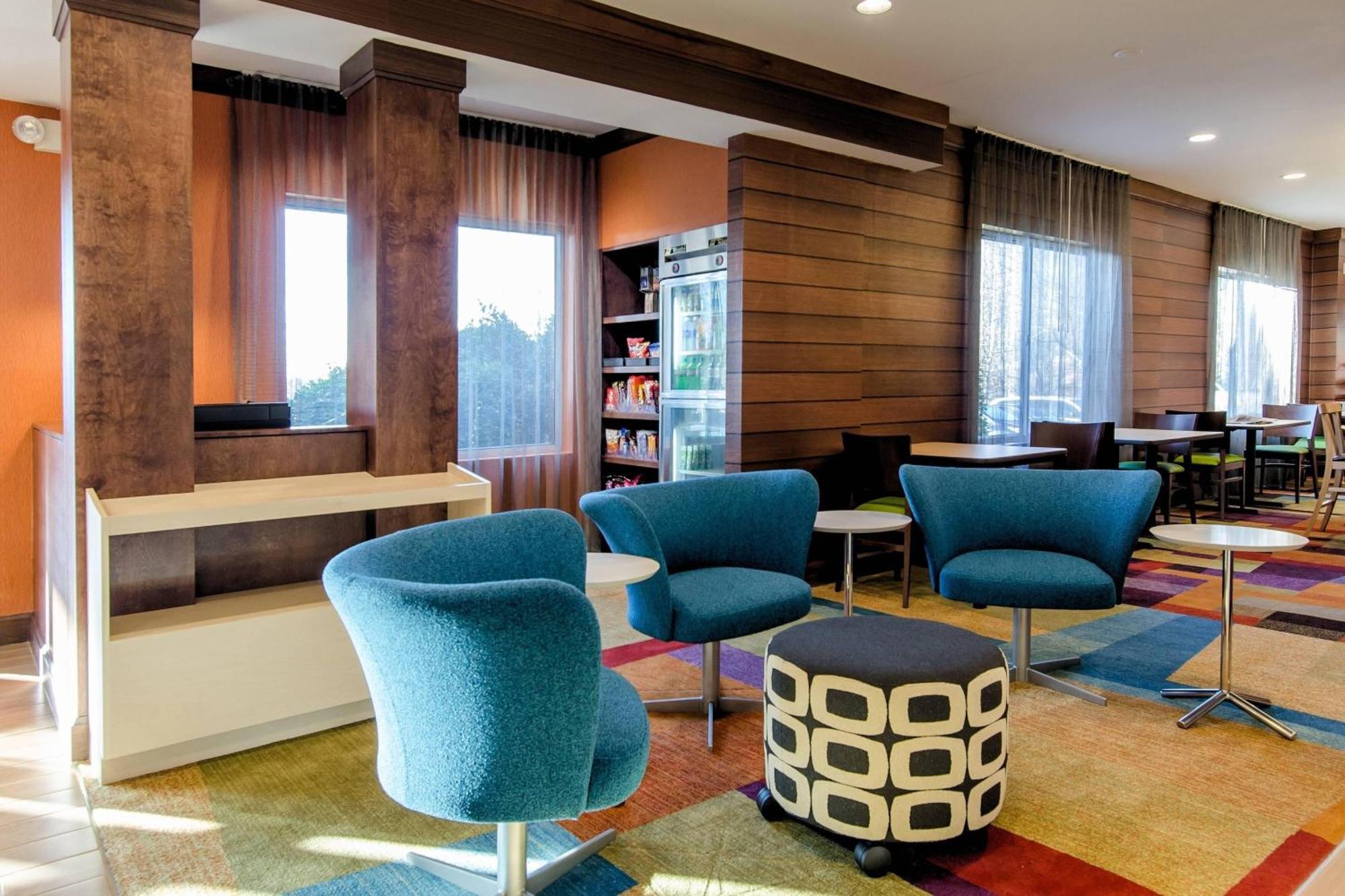 Fairfield Inn And Suites By Marriott Potomac Mills Удбридж Екстериор снимка