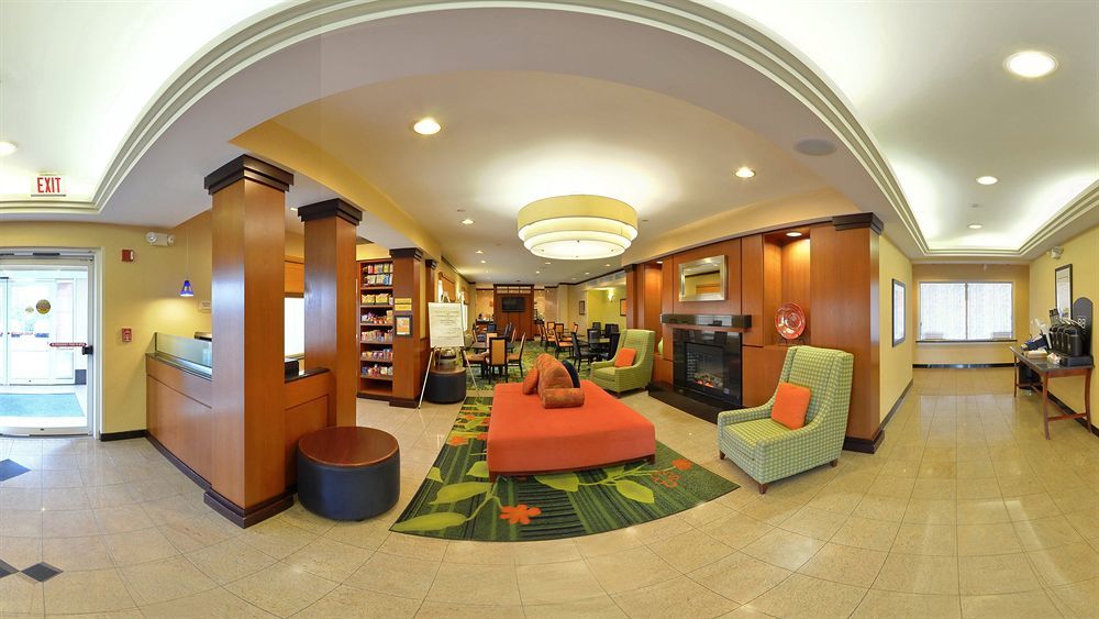 Fairfield Inn And Suites By Marriott Potomac Mills Удбридж Екстериор снимка