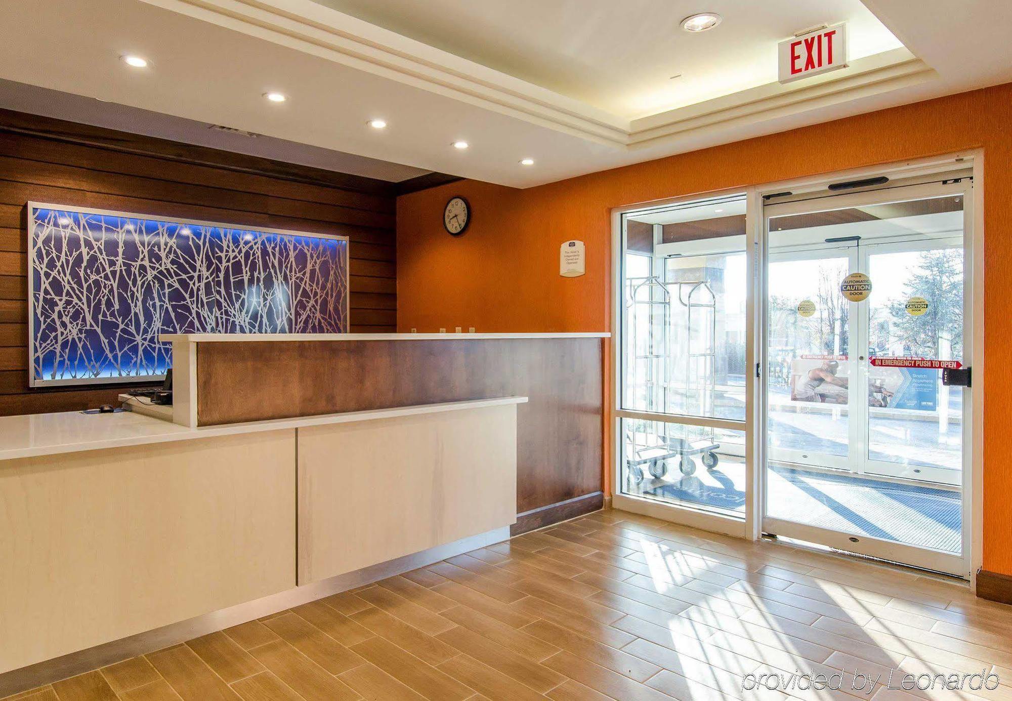 Fairfield Inn And Suites By Marriott Potomac Mills Удбридж Екстериор снимка