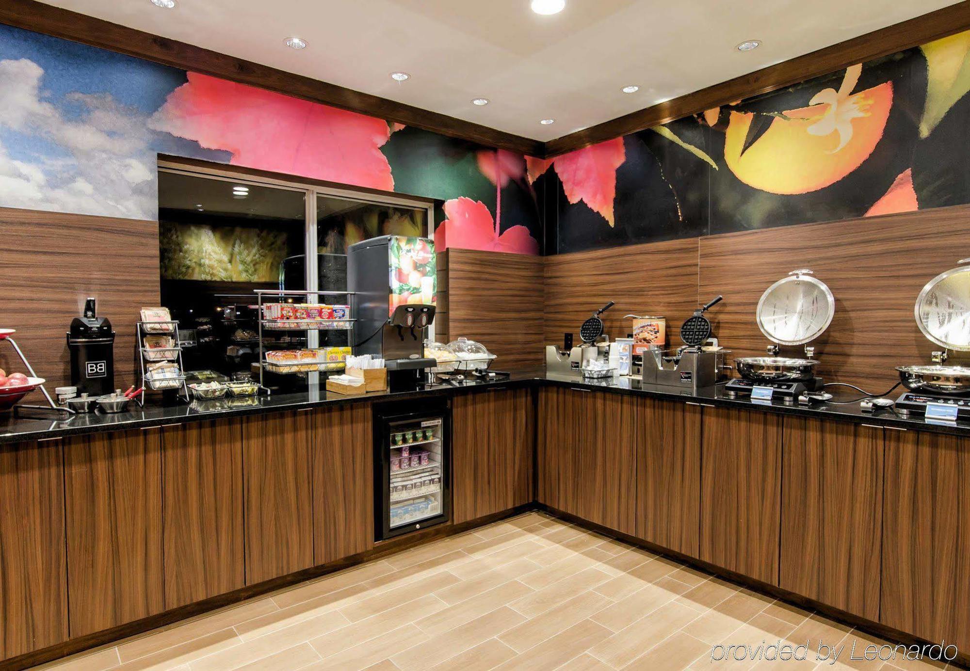 Fairfield Inn And Suites By Marriott Potomac Mills Удбридж Екстериор снимка