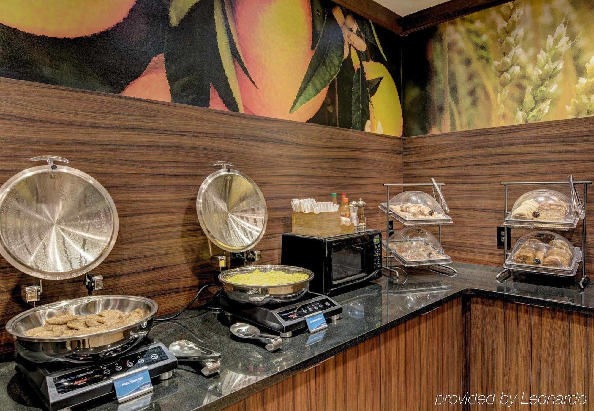 Fairfield Inn And Suites By Marriott Potomac Mills Удбридж Екстериор снимка